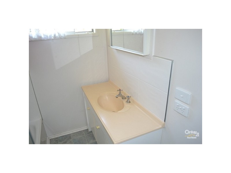 21 Shannon Drive, Moranbah QLD 4744