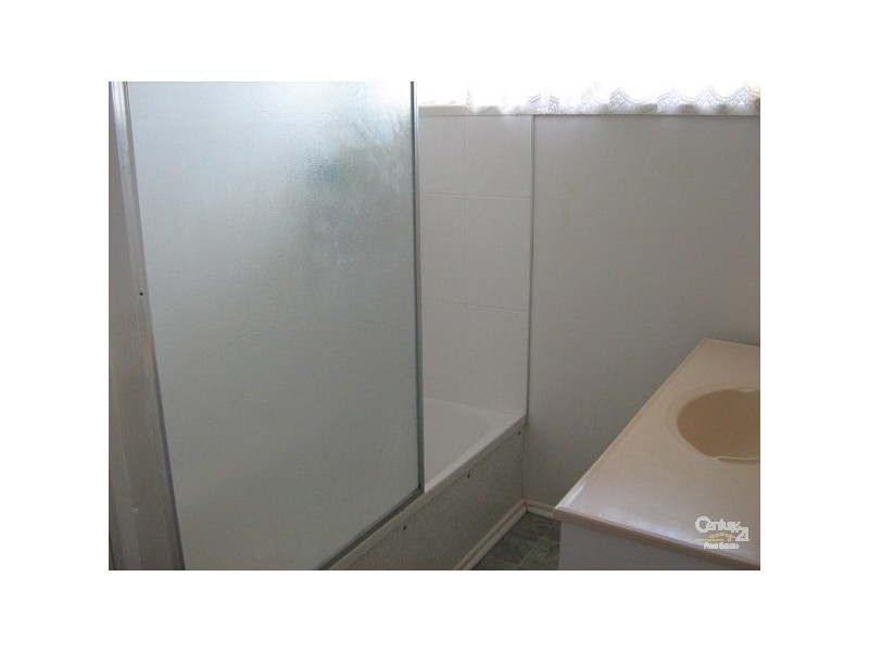 21 Shannon Drive, Moranbah QLD 4744