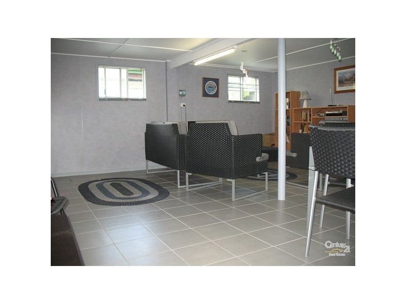 9 Leslie Street, Andergrove QLD 4740