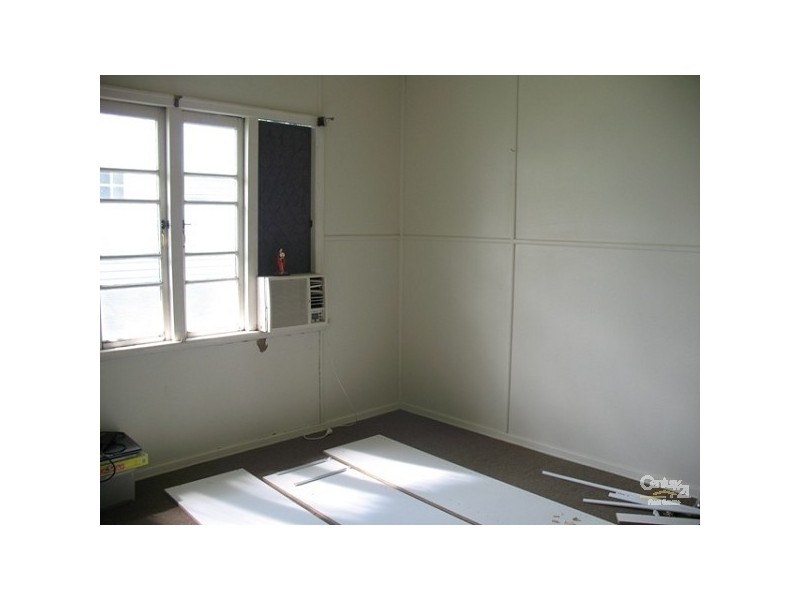 25 SCHAEFER STREET, West Mackay QLD 4740