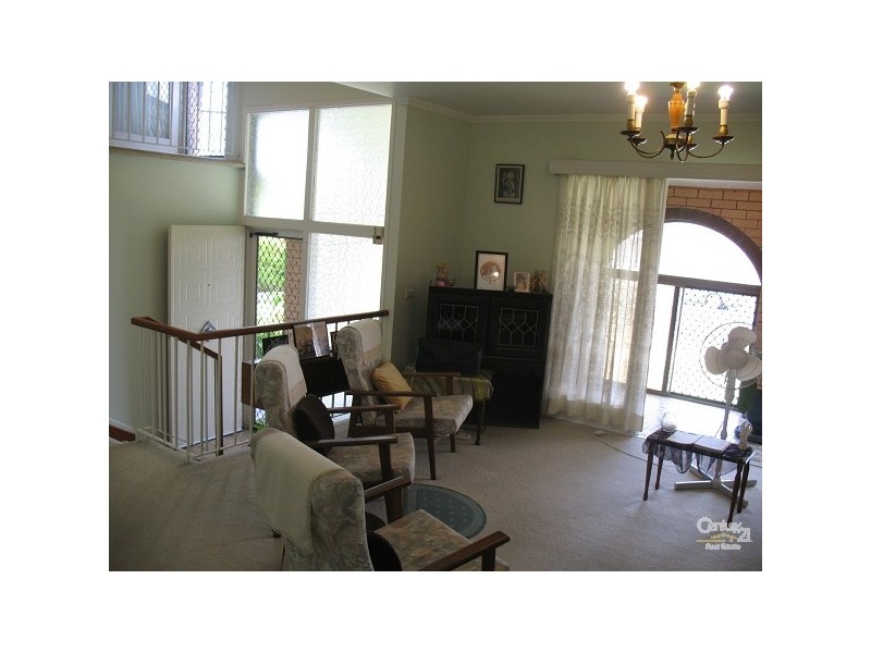 32 Meadow Street, North Mackay QLD 4740