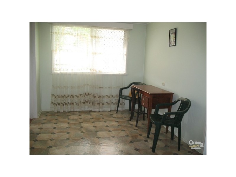 32 Meadow Street, North Mackay QLD 4740