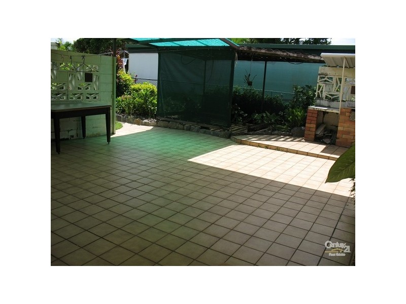 32 Meadow Street, North Mackay QLD 4740