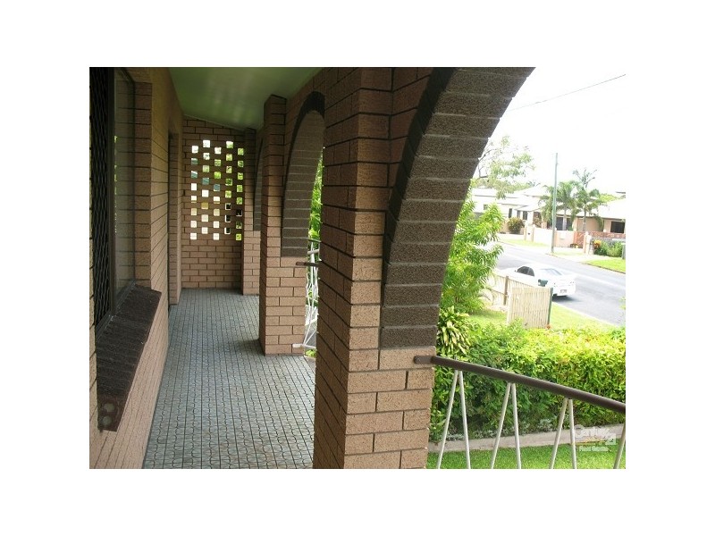 32 Meadow Street, North Mackay QLD 4740