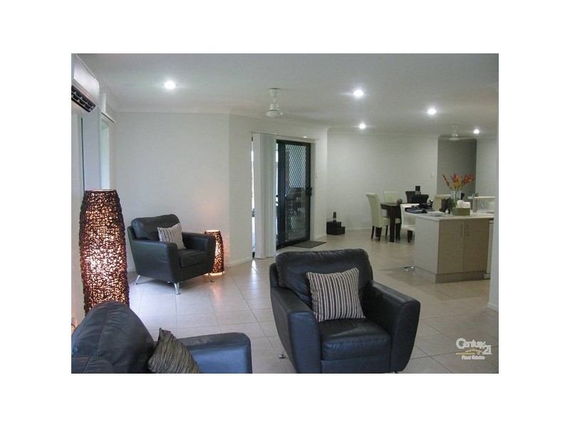 33 Duranbah Circuit, Blacks Beach QLD 4740