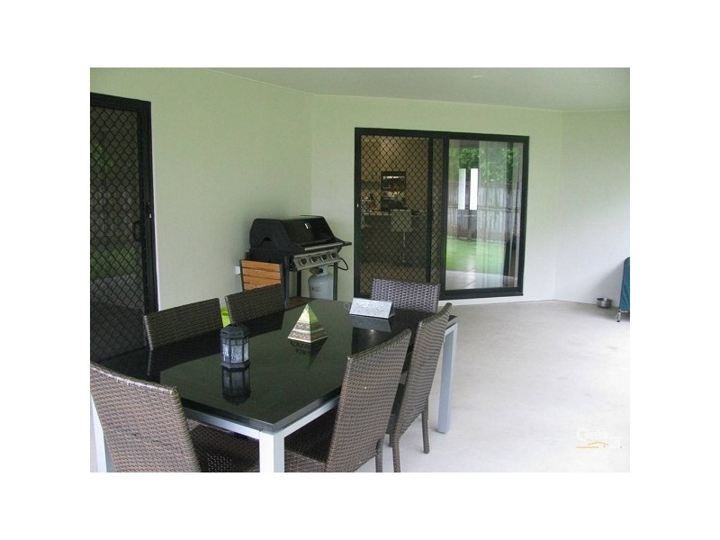 33 Duranbah Circuit, Blacks Beach QLD 4740