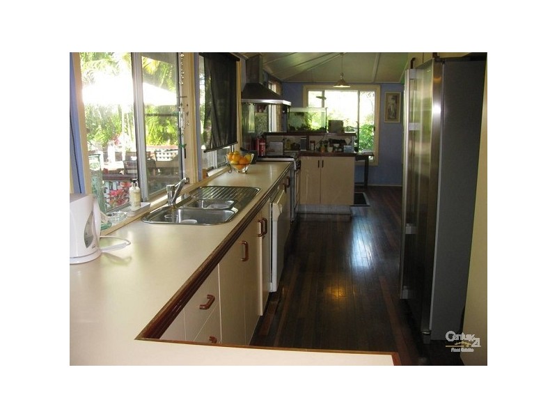 128 Blacks Beach Road, Eimeo QLD 4740