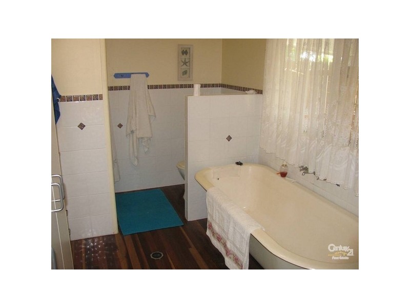 128 Blacks Beach Road, Eimeo QLD 4740