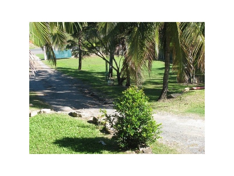 128 Blacks Beach Road, Eimeo QLD 4740