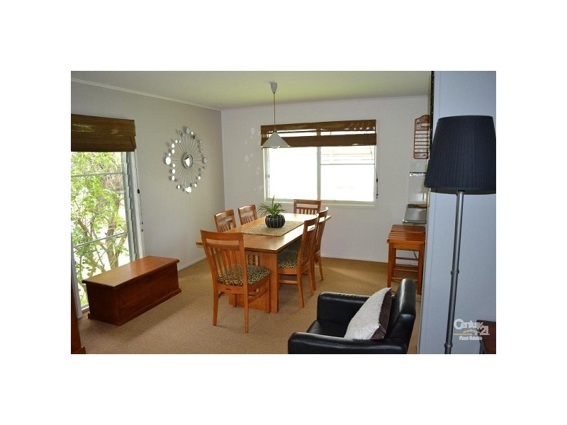 21 Barraclough Crescent, Moranbah QLD 4744