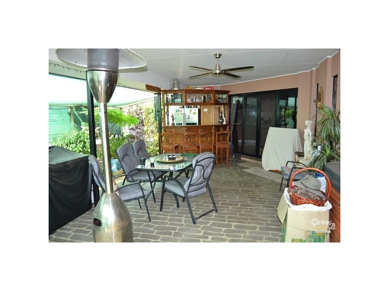 17 Maitland Street, Moranbah QLD 4744