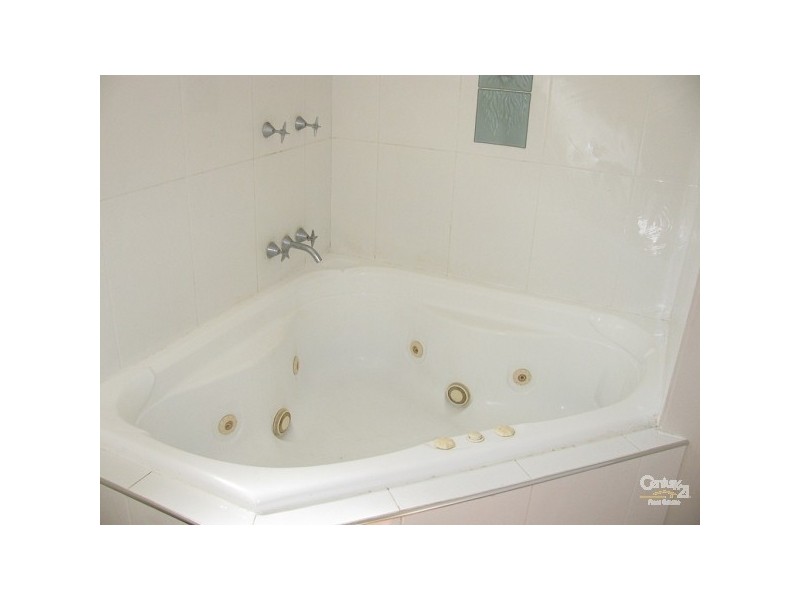 7 Grove Court, Andergrove QLD 4740