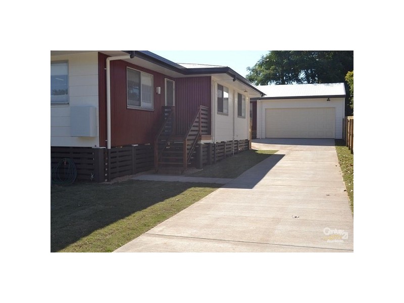 18 Archer Drive, Moranbah QLD 4744