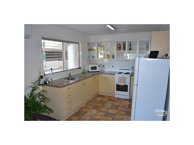 18 Archer Drive, Moranbah QLD 4744