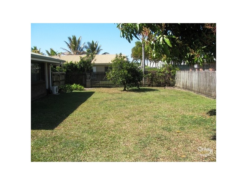 19 Bronte Street, West Mackay QLD 4740