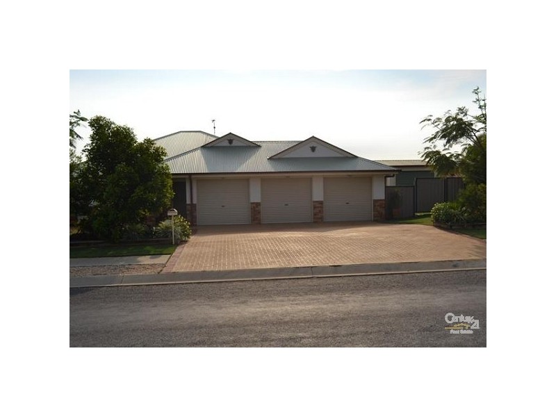 116 Clements Street, Moranbah QLD 4744