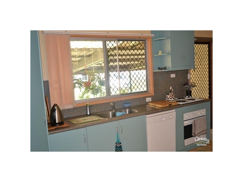 5 Cook Court, Moranbah QLD 4744