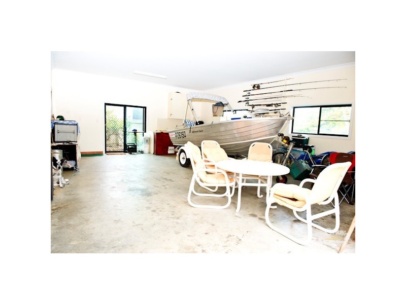 24 Spinnaker Way, Bucasia QLD 4750