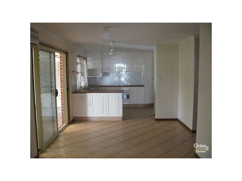 2 MOORE ST, Mackay QLD 4740