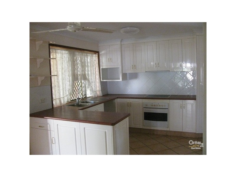 2 MOORE ST, Mackay QLD 4740