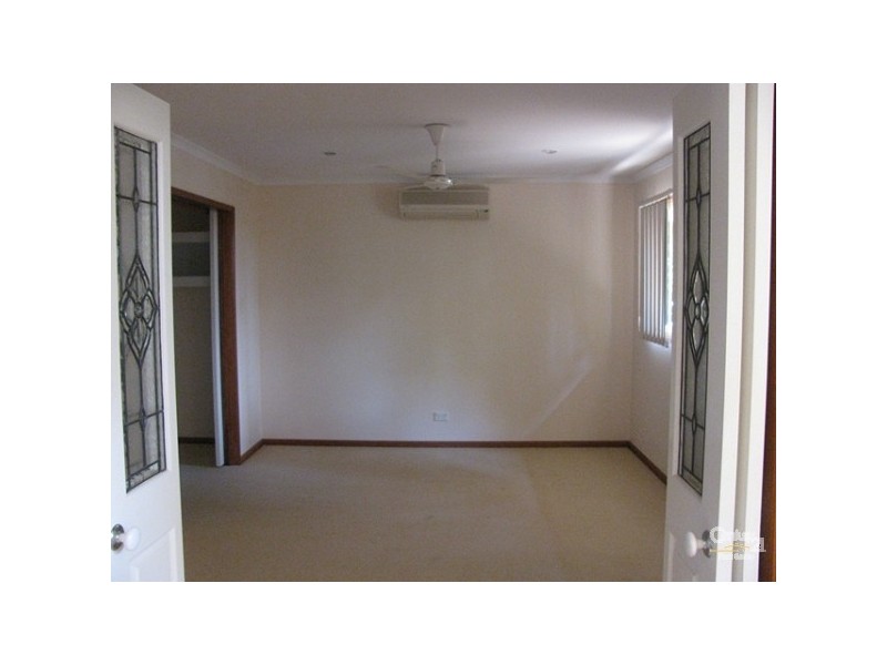 2 MOORE ST, Mackay QLD 4740