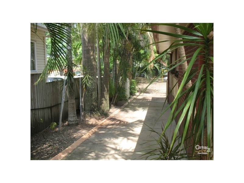 2 MOORE ST, Mackay QLD 4740