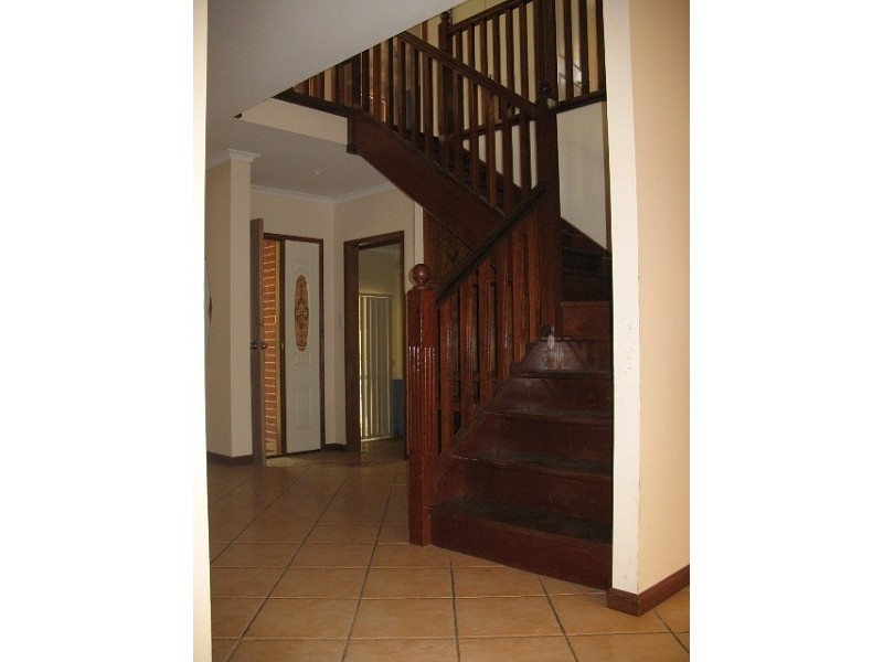 2 MOORE ST, Mackay QLD 4740