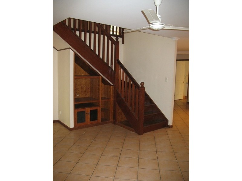 2 MOORE ST, Mackay QLD 4740