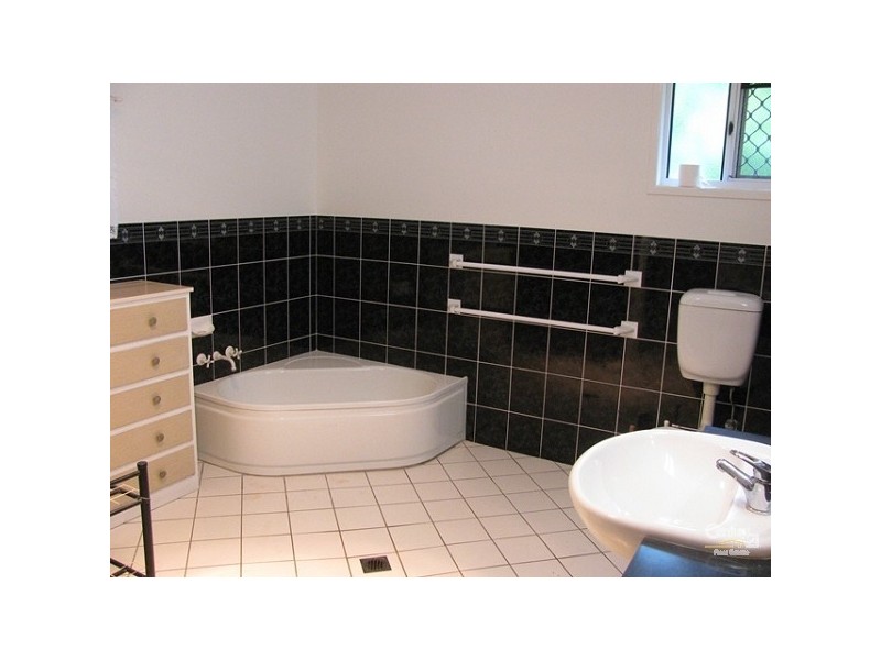 3/11 Andergrove Road, Andergrove QLD 4740