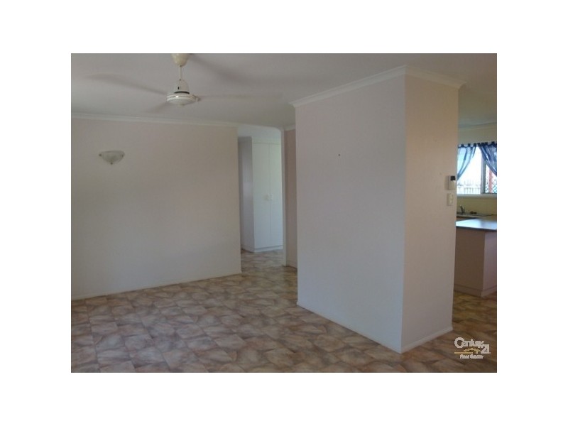 2/11 Andergrove Road, Andergrove QLD 4740