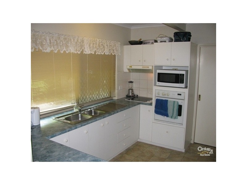 2/18 Sutton Court, Andergrove QLD 4740