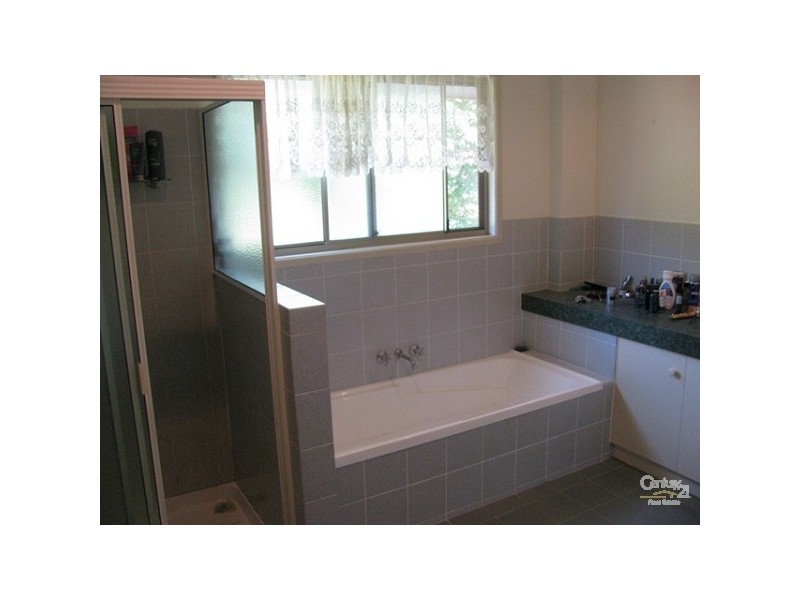 2/18 Sutton Court, Andergrove QLD 4740