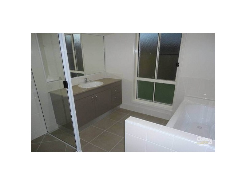 110 Whitehaven Drive, Blacks Beach QLD 4740
