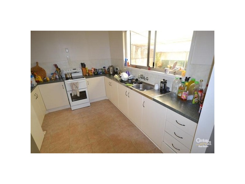 2 Clements Street, Moranbah QLD 4744