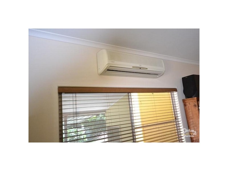 2 Clements Street, Moranbah QLD 4744