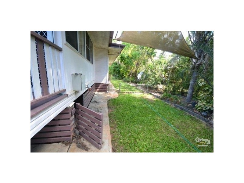 7 Cook Court, Moranbah QLD 4744
