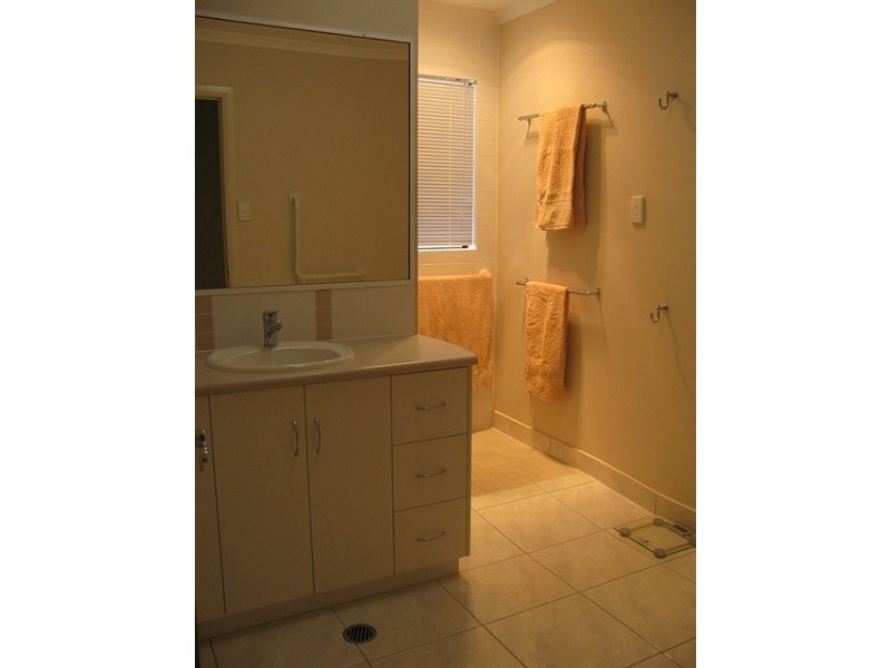 1 Pandanus Street, Beaconsfield QLD 4740