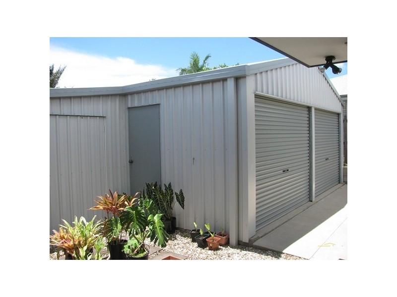 1 Pandanus Street, Beaconsfield QLD 4740