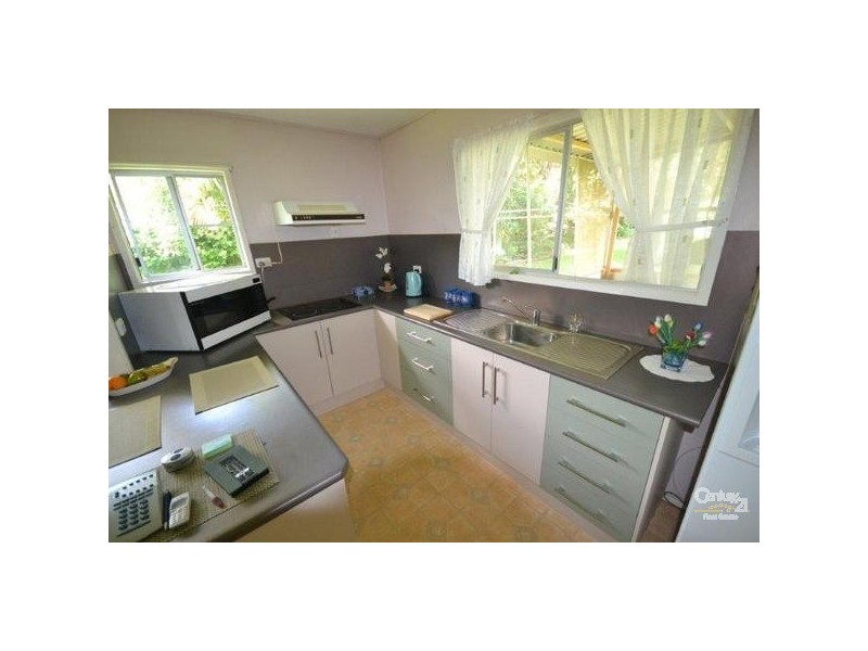 19 Barcoo Drive, Moranbah QLD 4744