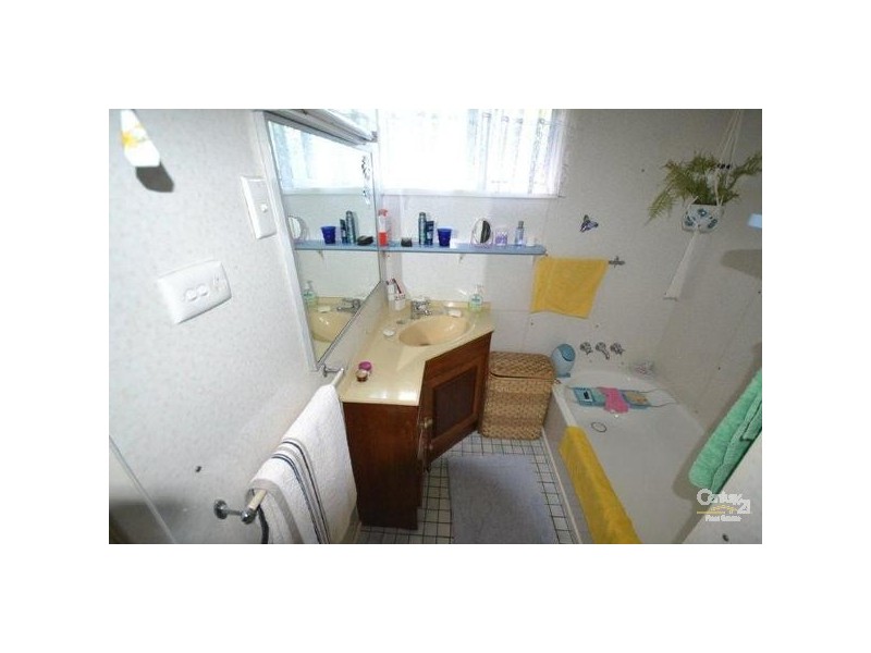 19 Barcoo Drive, Moranbah QLD 4744