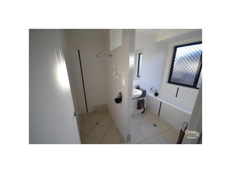 11 Turvey Court, Moranbah QLD 4744