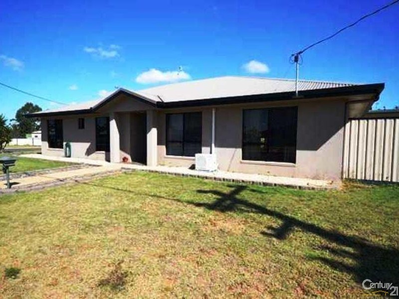 107 Clements Street, Moranbah QLD 4744