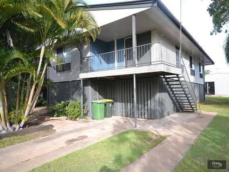 15 Kennedy Drive, Moranbah QLD 4744