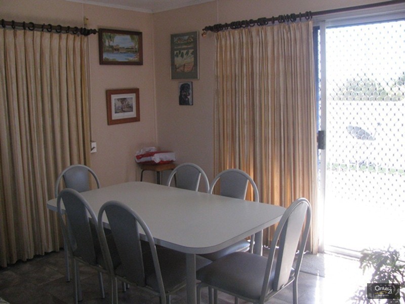 20 Davey Street, Glenella QLD 4740