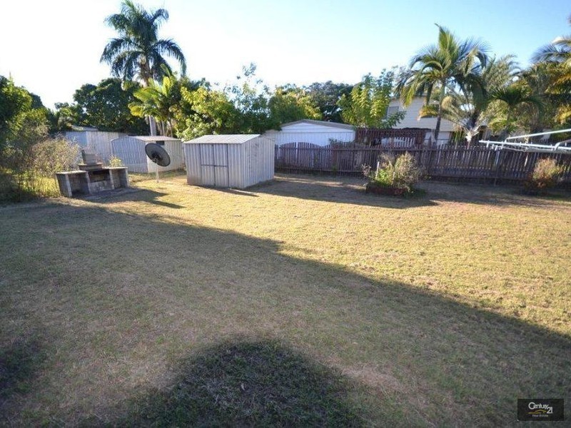 11 Yeates Street, Moranbah QLD 4744