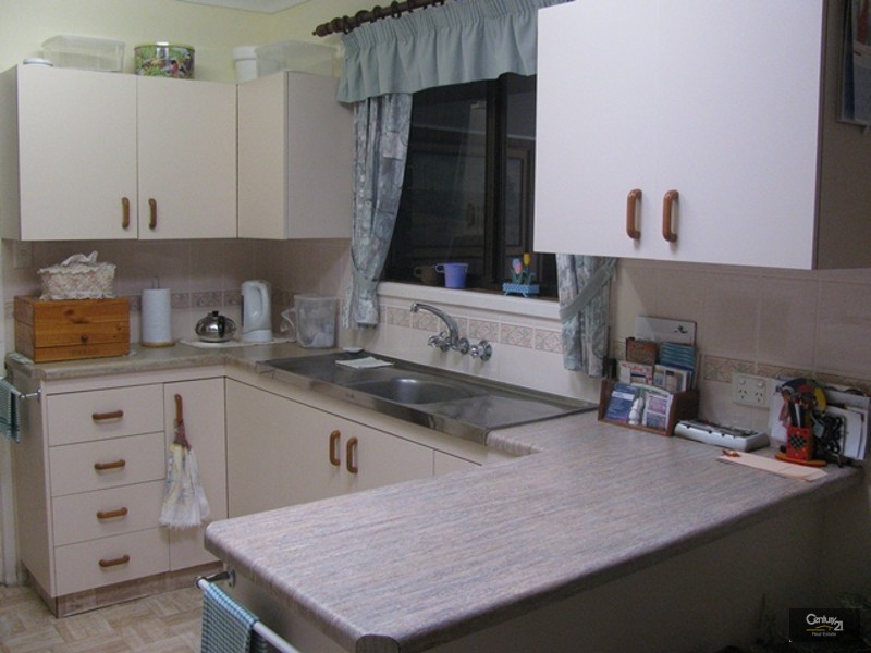 5 Begonia Court, Beaconsfield QLD 4740