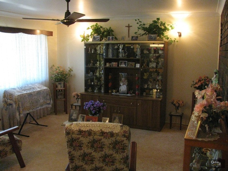 5 Begonia Court, Beaconsfield QLD 4740