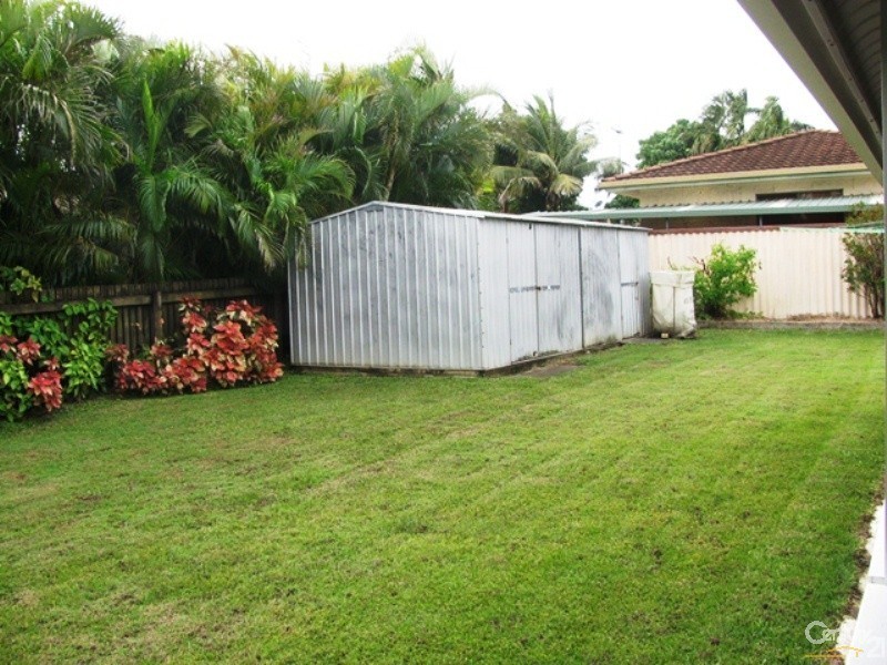 5 Begonia Court, Beaconsfield QLD 4740