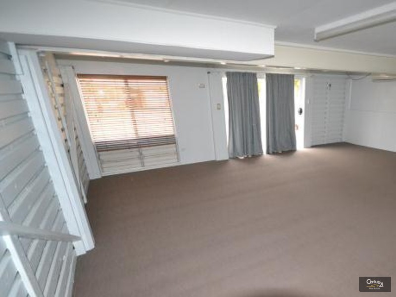 7 Forrest Drive, Moranbah QLD 4744