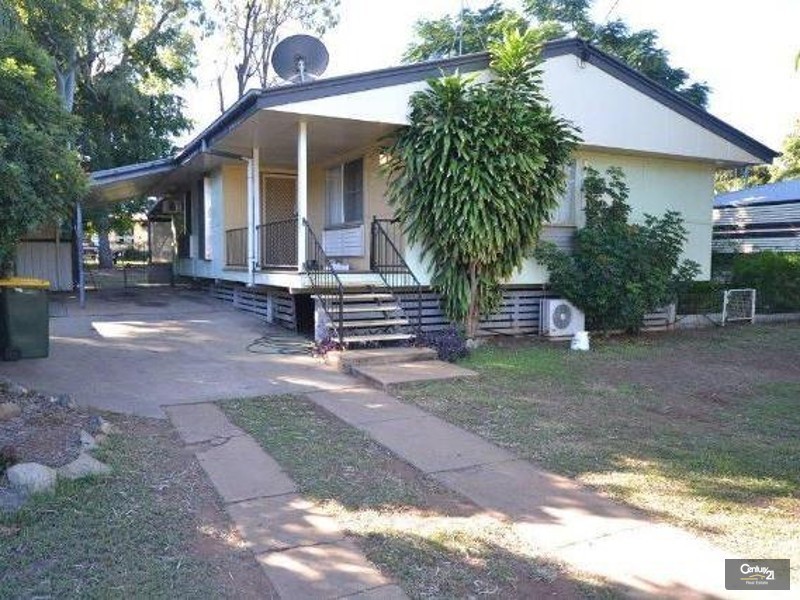 10 Lawson Drive, Moranbah QLD 4744